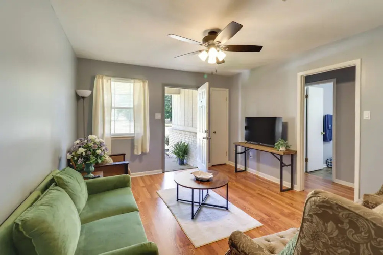 Walk to Dining & Shops: Dtwn Brookhaven Home!