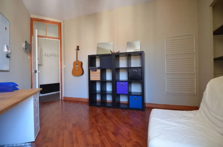Apartment 5 Persons In Acropolis District In Nice