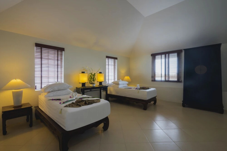 Beach Front Luxury Villa Hai Leng