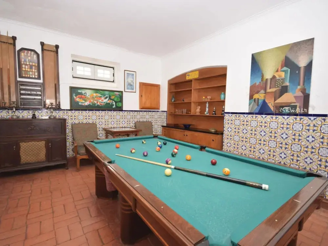 Sprawling Villa Near Alenquer