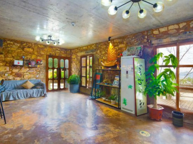 Shishang Yixiang Hostel