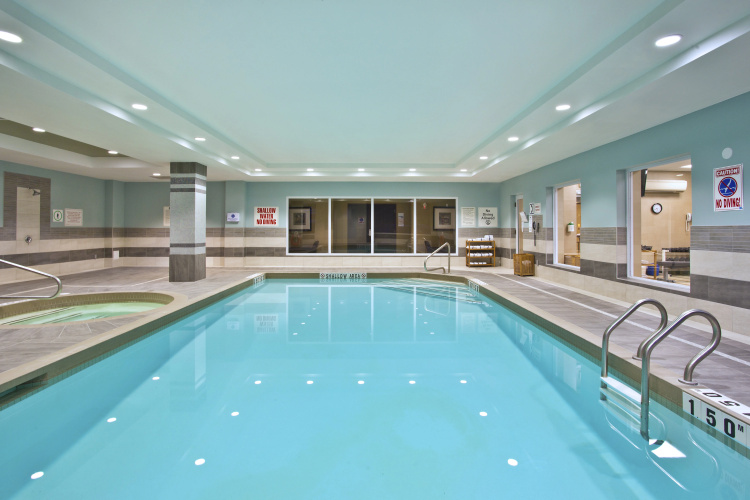 Holiday Inn Express & Suites Kingston Central photo 17
