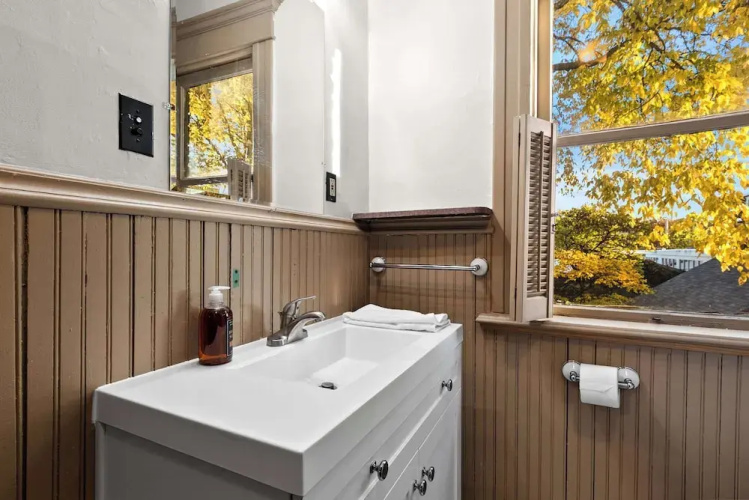 Bella Notte Columbus Chic Stay