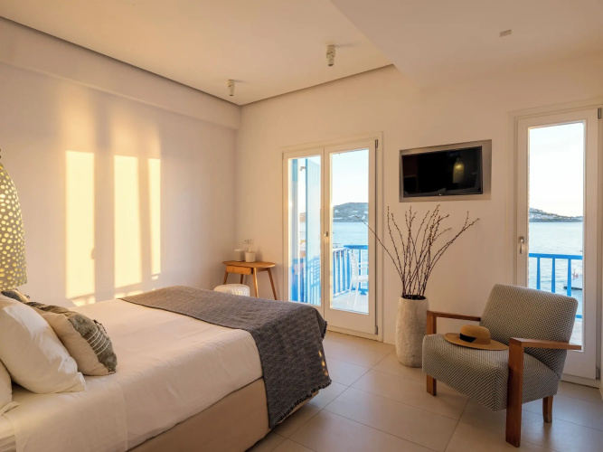 Bluetopia Suites