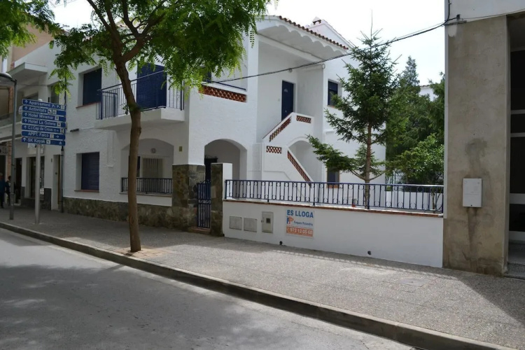 Port Castellar 11