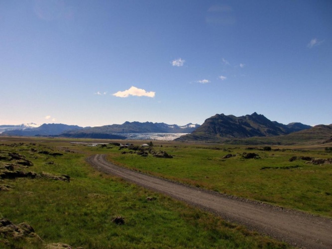 Standard Twin room with mountain view