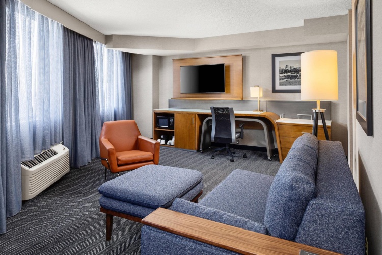 1 Bedroom Quadruple Suite