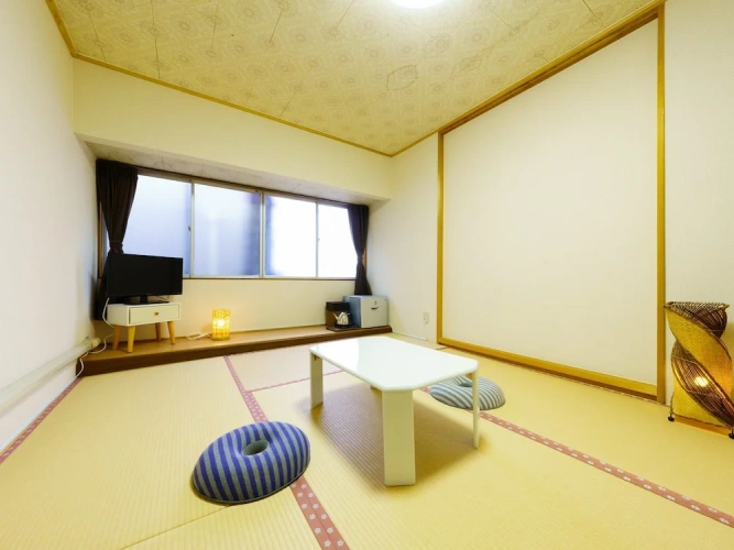 Standard Triple room