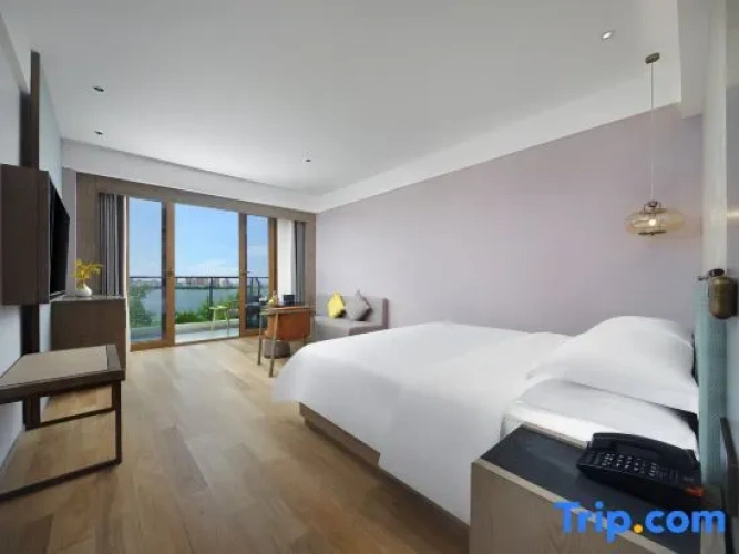 Standard Double room with balcony and with river view