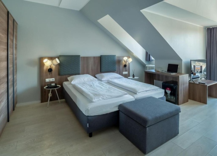 Standard Family room