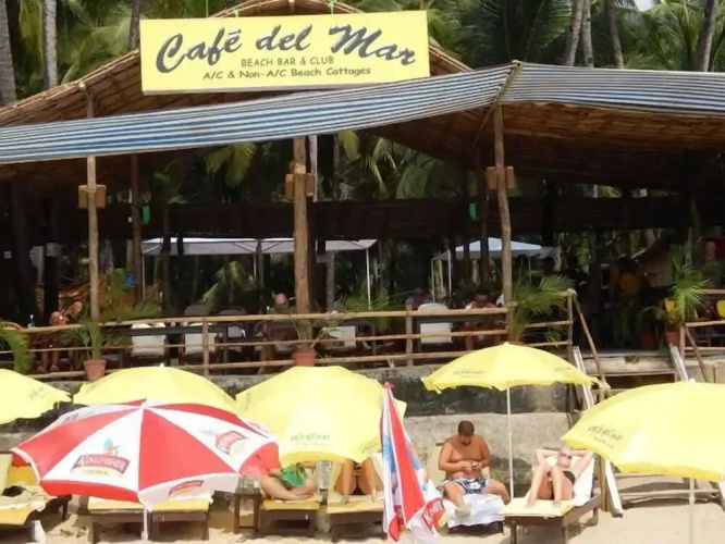 Cafe Del Mar