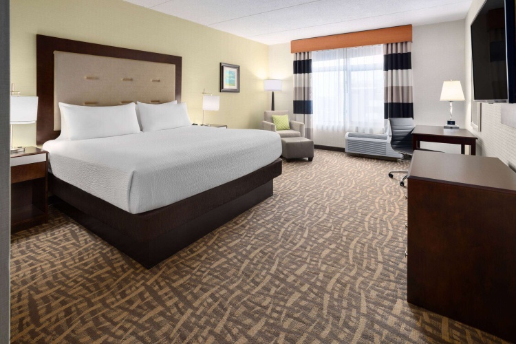 Wyndham Garden Buffalo Downtown photo 6