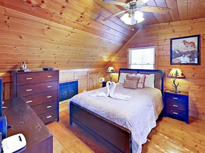 1304 Pine Trail Cabin 2 Bedrooms 2 Bathrooms Cabin