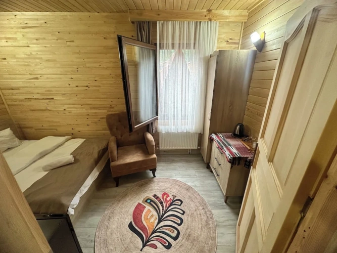 Economy room