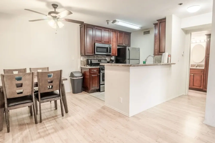 1 Bedroom Deluxe Apartment