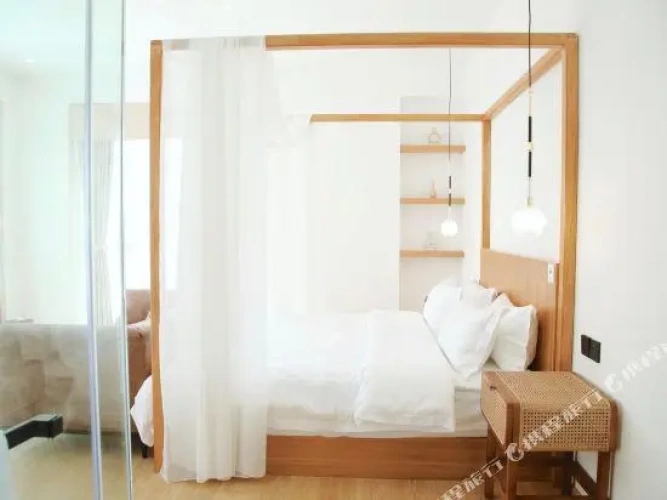 Quadruple Suite