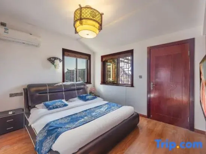 Suite with balcony and with lake view