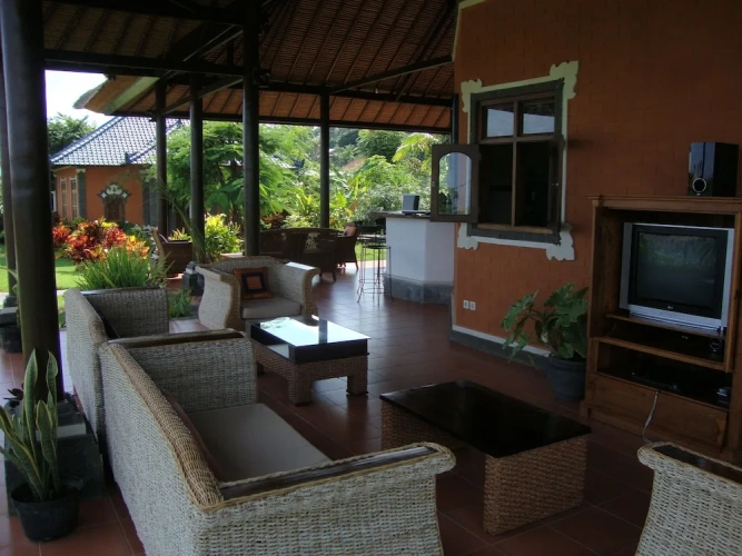 3 Bedrooms Villa