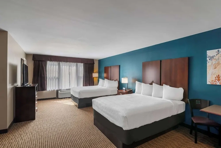 Quadruple Suite