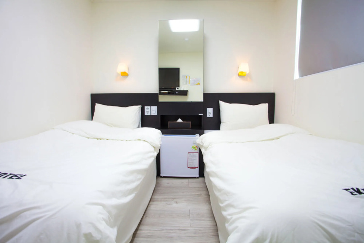 Ekonomy Hotel Incheon