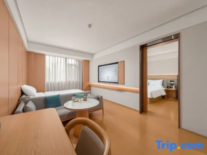 Deluxe Family Suite