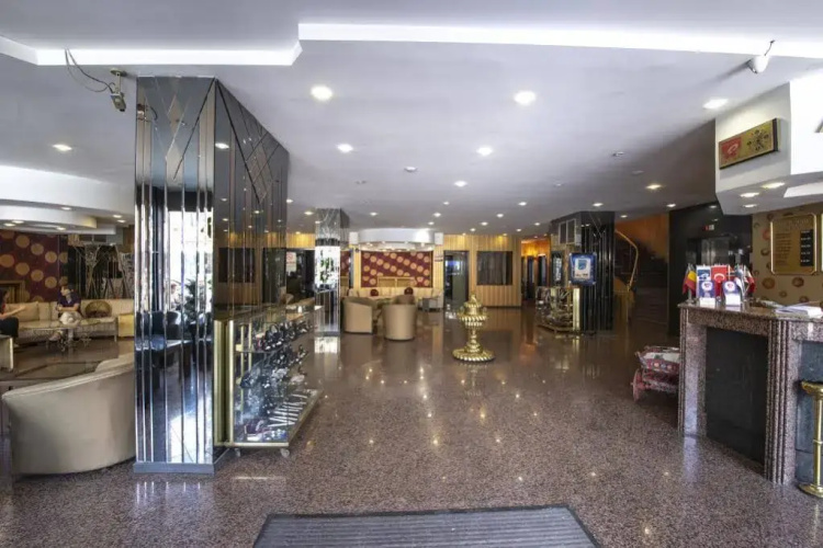 Atiskan Hotel