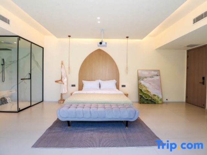 Deluxe Double room with courtyard view
