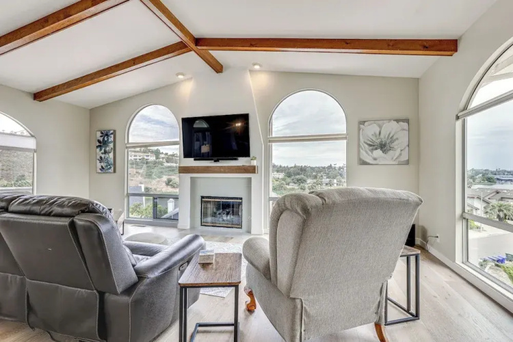 San Marcos Getaway w/ Deck & Lake Views!