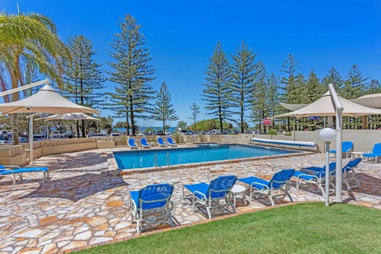 Seaview Coastal Retreat