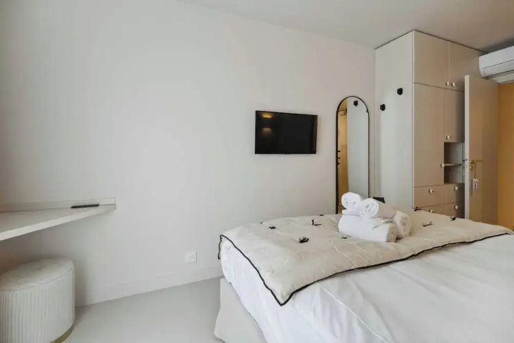 Chic 2br/4p Apartment - Saint-tropez Lices
