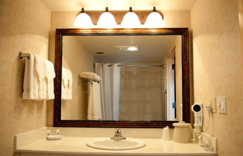 Standard Quadruple room with view