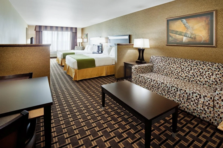 Quadruple Suite