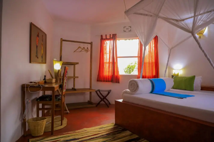 Dan Stam Hotel