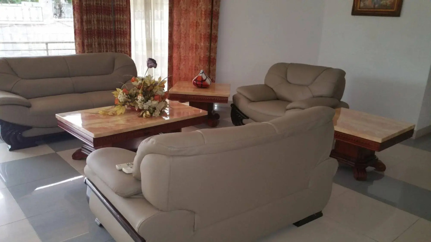 Dream Court Apartment