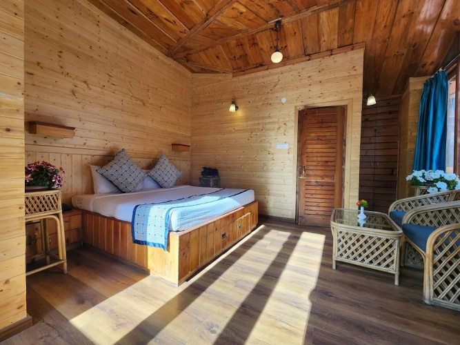 The Chalets Naldehra
