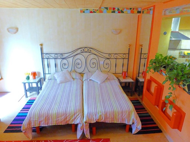 2 Bedrooms Cottage