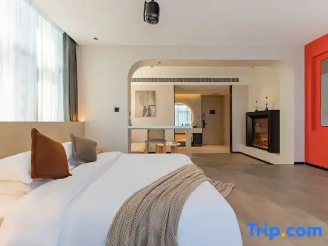 Luxury Suite