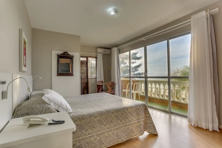 Standard Triple room beachfront