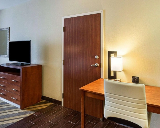 Quadruple Suite