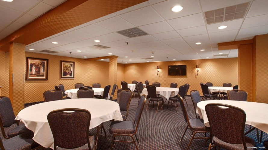 Best Western On The Avenue photo 27