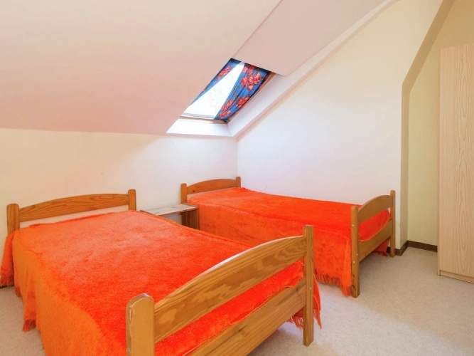 5 Bedrooms Classic Cottage
