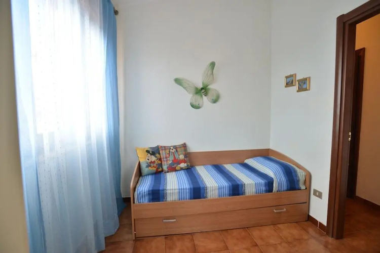IzzHome Pula Crispi