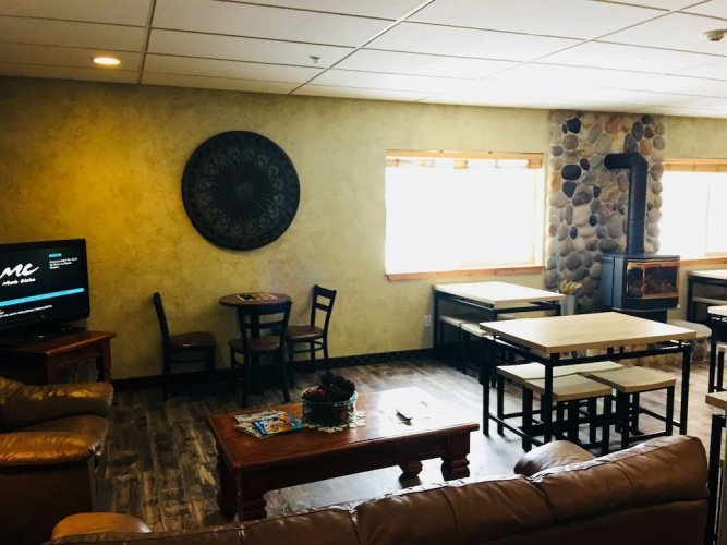 Boulder Creek Inn