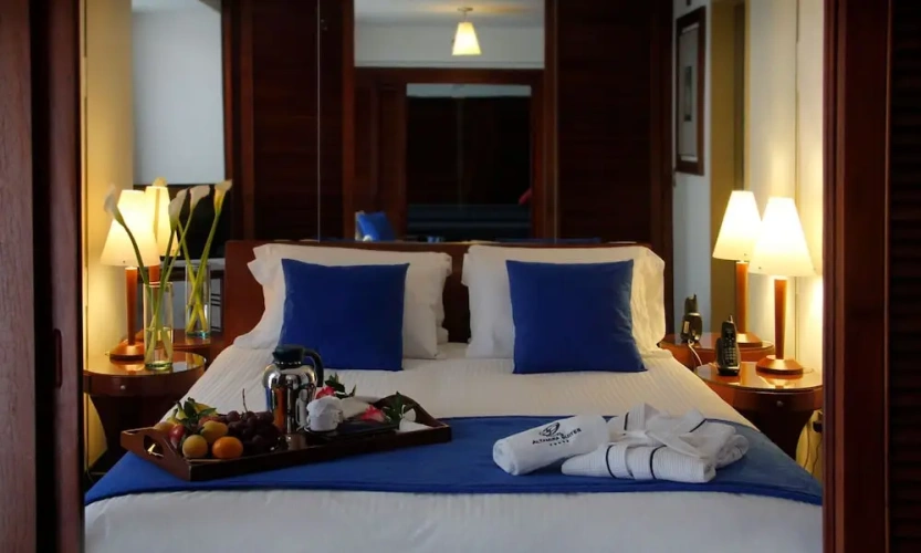 Executive Suite with city view