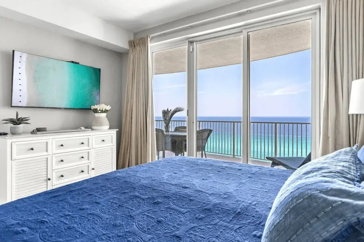Emerald Isle Resort 1409 Beachfront Access + Chairs Incl Pool, Ocean Views - Panama City Beach, FL