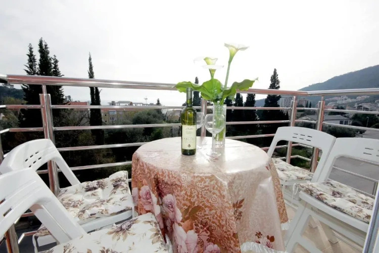Suite with balcony