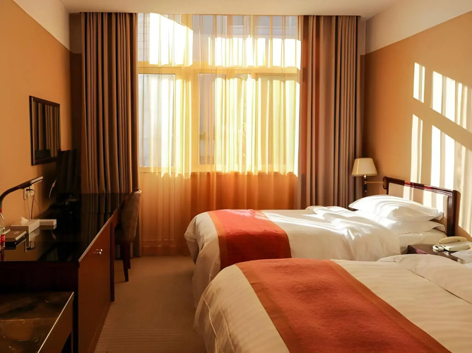 Dong Fang Hotel