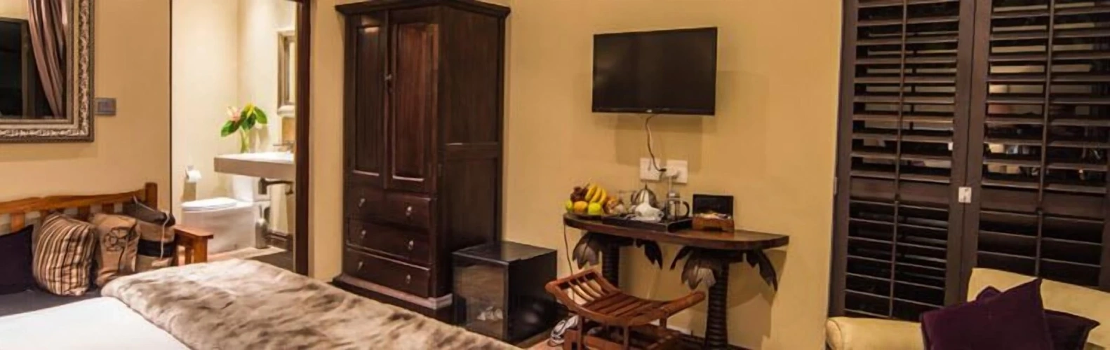 Guest rooms