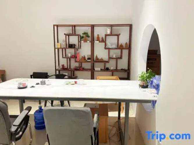 Tangwu Courtyard B&B