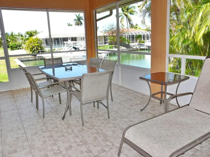 Pet-friendly Waterfront With Pool and Steps to Beach